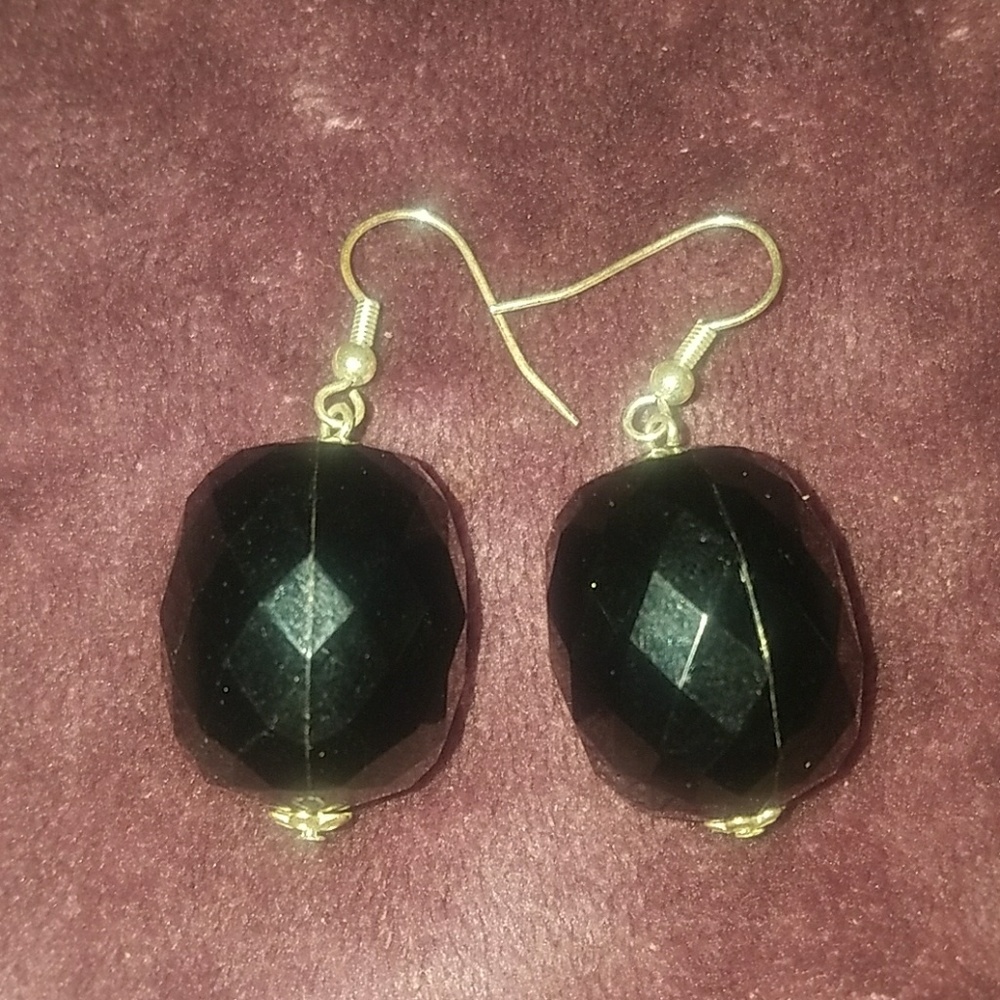 Black Oval Snap Earings